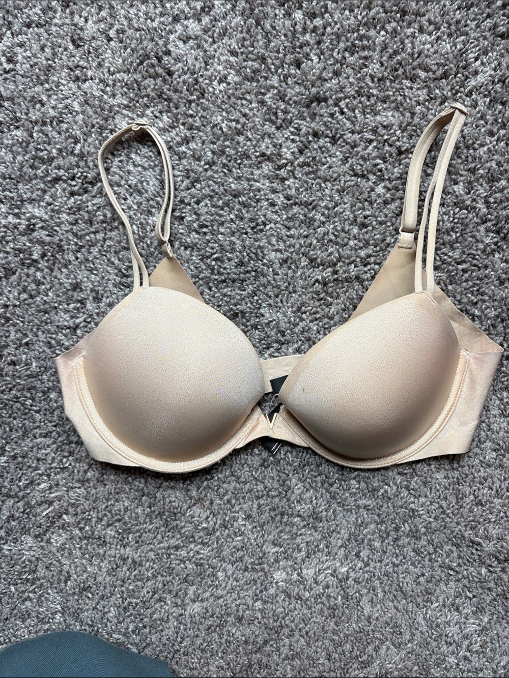 Victoria's Secret Push Up Bra in Nude
